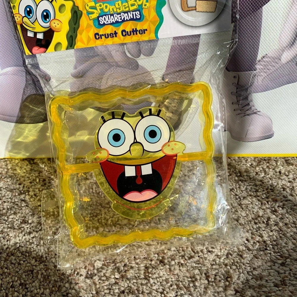 SpongeBob SquarePants Yellow Face Sandwich Cutter